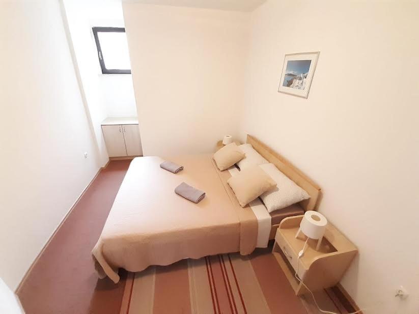 Apartmani Delas Pjescana Uvala Exterior foto